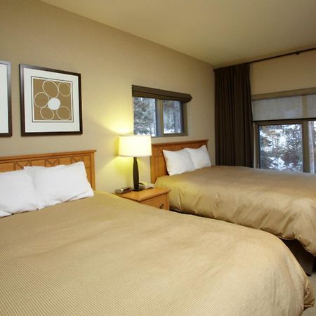 Platinum Suites Resort - Vacation Rentals Канмор Екстериор снимка