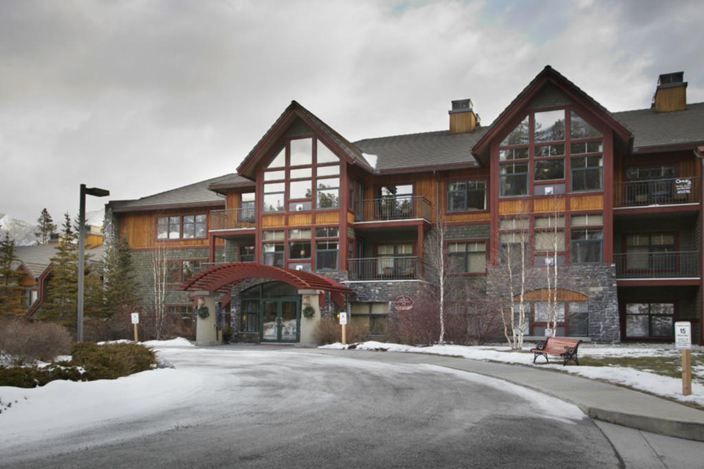 Platinum Suites Resort - Vacation Rentals Канмор Екстериор снимка